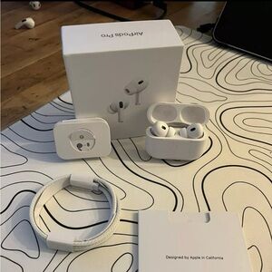 Apple AirPods Pro 2nd Generation
